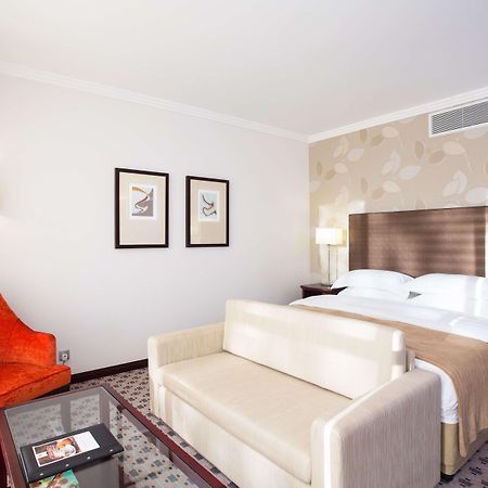 גאבורון Phakalane Golf Estate Hotel Resort מראה חיצוני תמונה